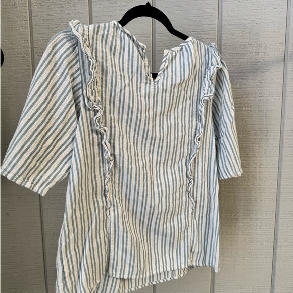 Universal Thread Striped Ruffle Blouse - Picture 2 of 3